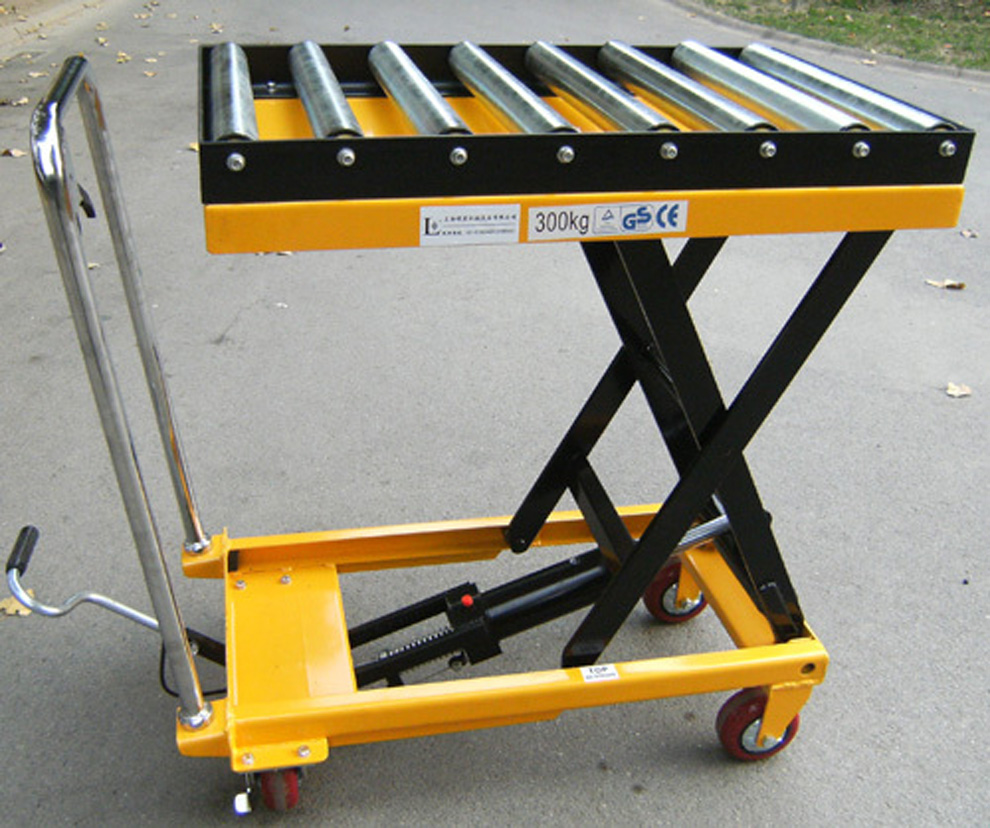 TF50R portable lifting table with rollers